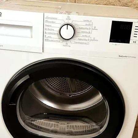 Luxury House Of Character Golden Bay/manikata. וילה