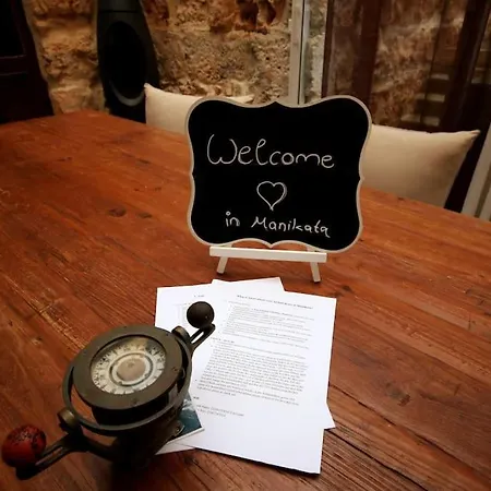 Luxury House Of Character Golden Bay/manikata. וילה