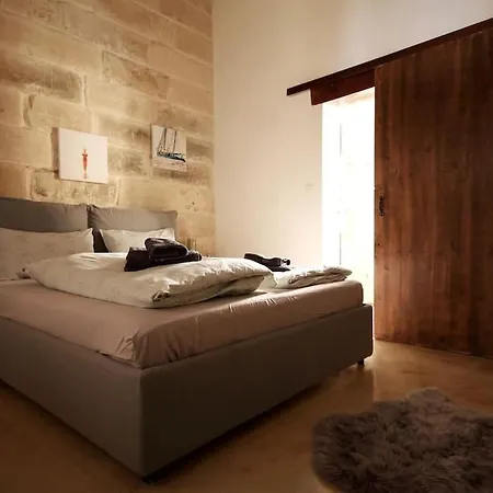 וילה Luxury House Of Character Golden Bay/manikata.