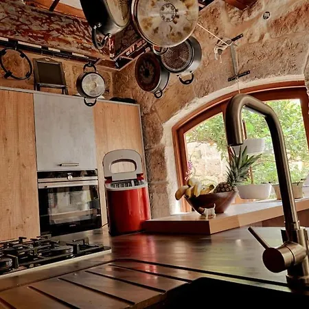 Luxury House Of Character Golden Bay/manikata. * San Pawl il-Baħar