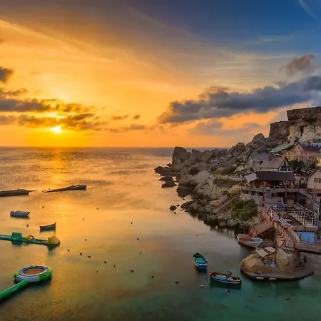 Luxury House Of Character Golden Bay/manikata.