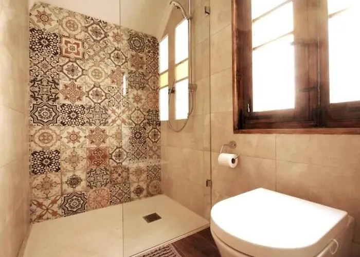 Luxury House Of Character Golden Bay/manikata. * St Paul's Bay