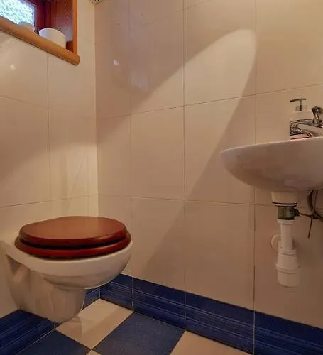 Luxury House Of Character Golden Bay/manikata.