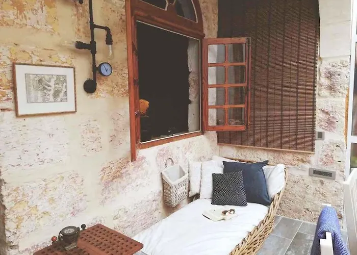 Luxury House Of Character Golden Bay/manikata. Villa