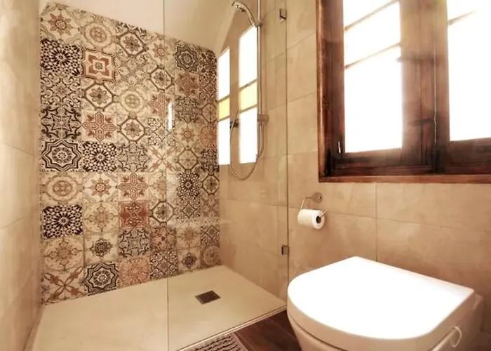 Luxury House Of Character Golden Bay/manikata. Villa