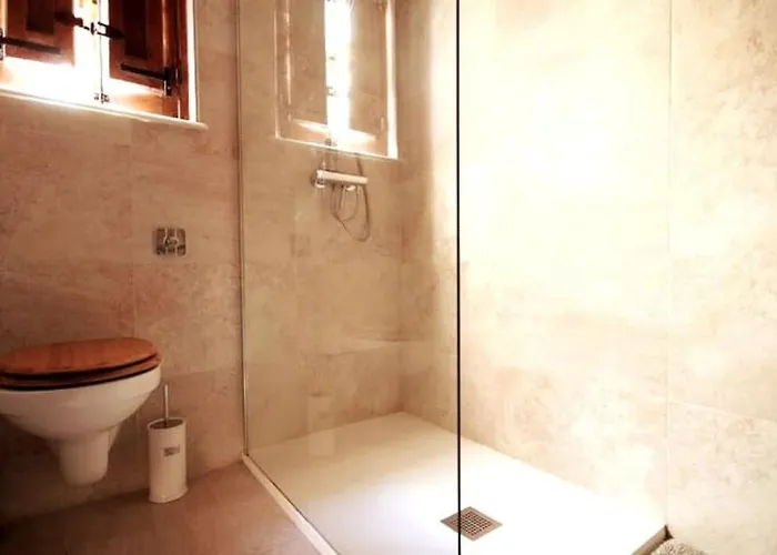 Villa Luxury House Of Character Golden Bay/manikata. St Paul's Bay