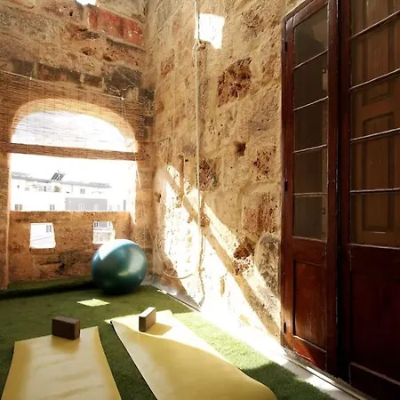 Luxury House Of Character Golden Bay/manikata. *